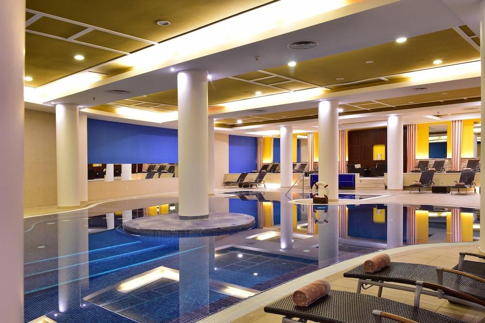 Pestana Casino Park Hotel & Casino Funchal Dış mekan fotoğraf The spa at the hotel
